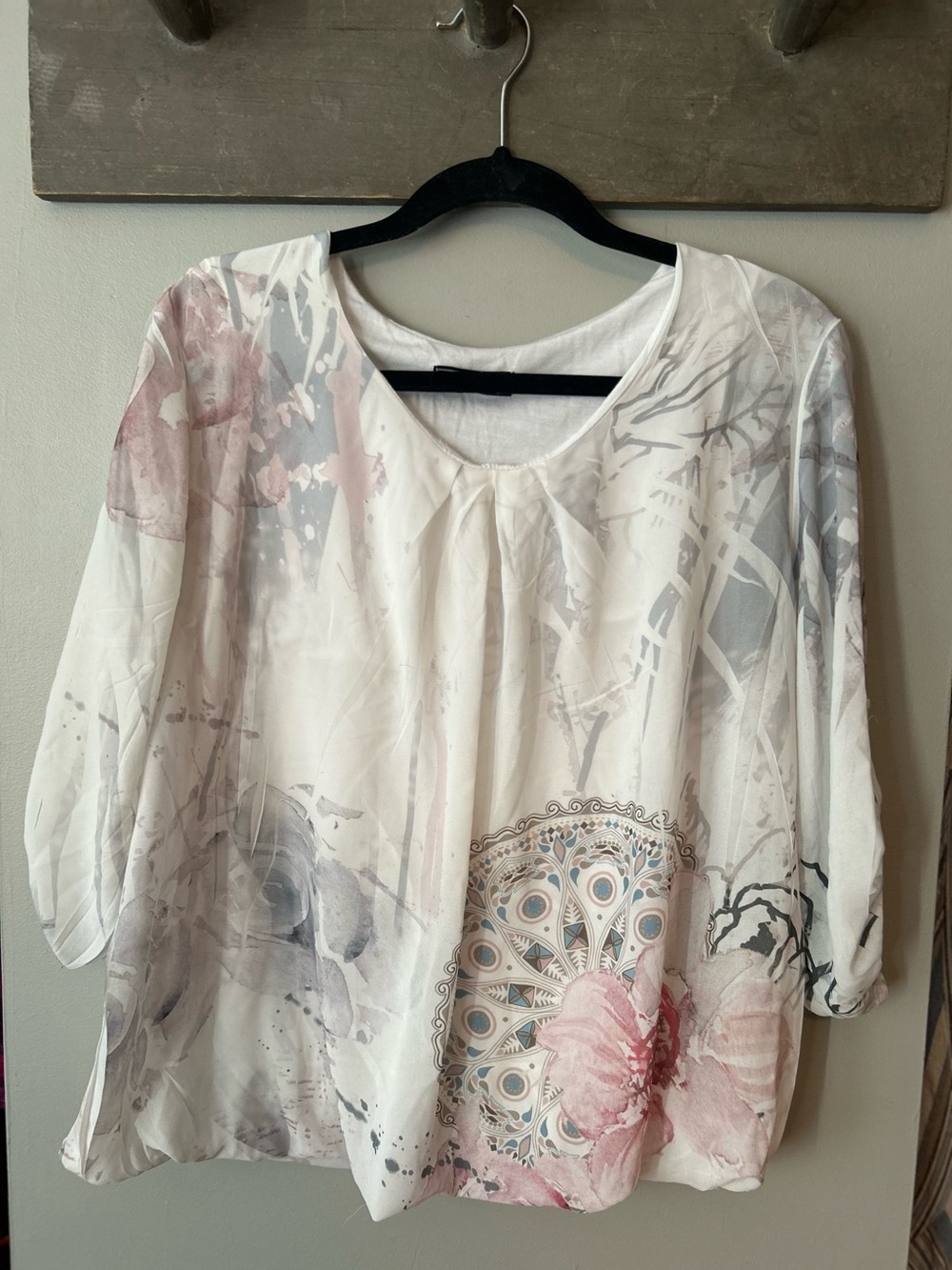 Froccella balloon hem top - Picture 2 of 12